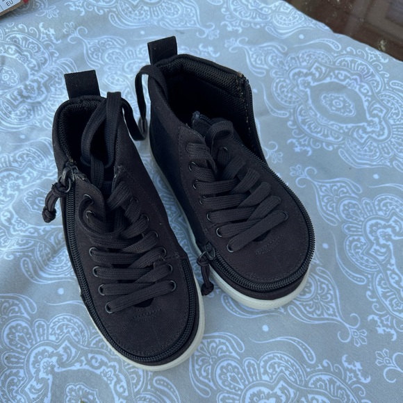billy footwear Other - ⬇️ $28. NWT Billy footwear classic high tops 11W